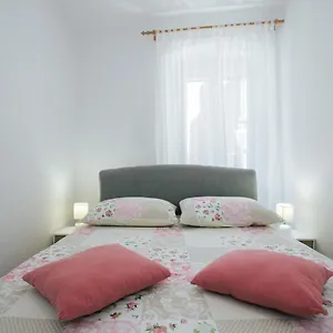  Apartment Ivana Kroatien